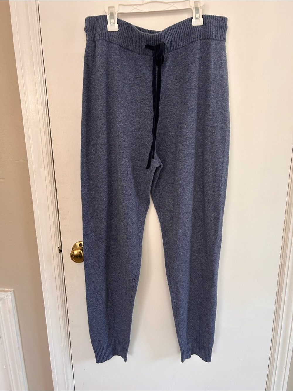 SUMMERSALT COZIEST CASHMERE BLEND JOGGERS IN STEEL & MIDNIGHT SIZE LARGE